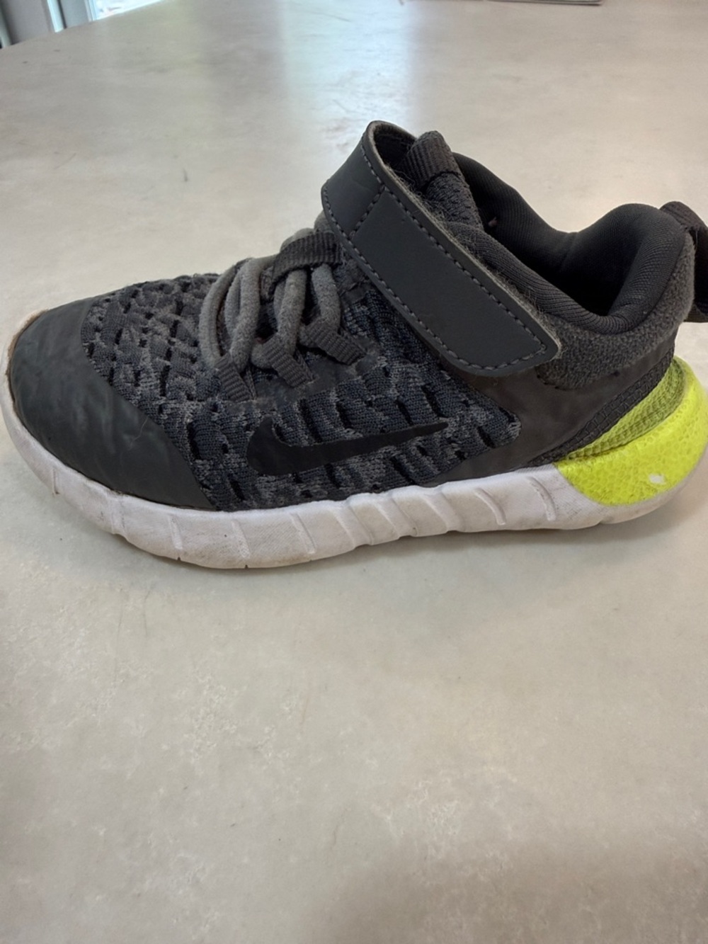 Nike Free Toddler Sneakers sz 9